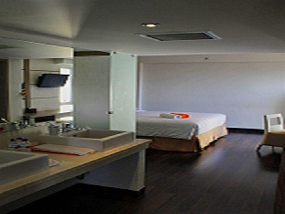 The Edelweiss Hotel Yogyakarta Exterior photo